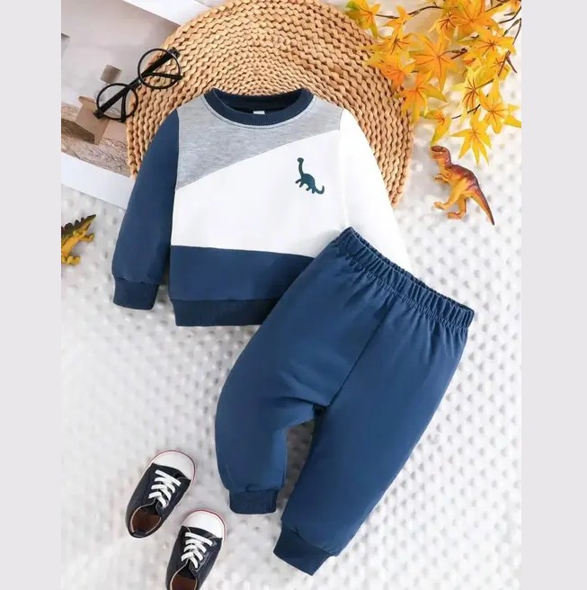 UNISEX-CLOTHING-SET-FOR-KIDS